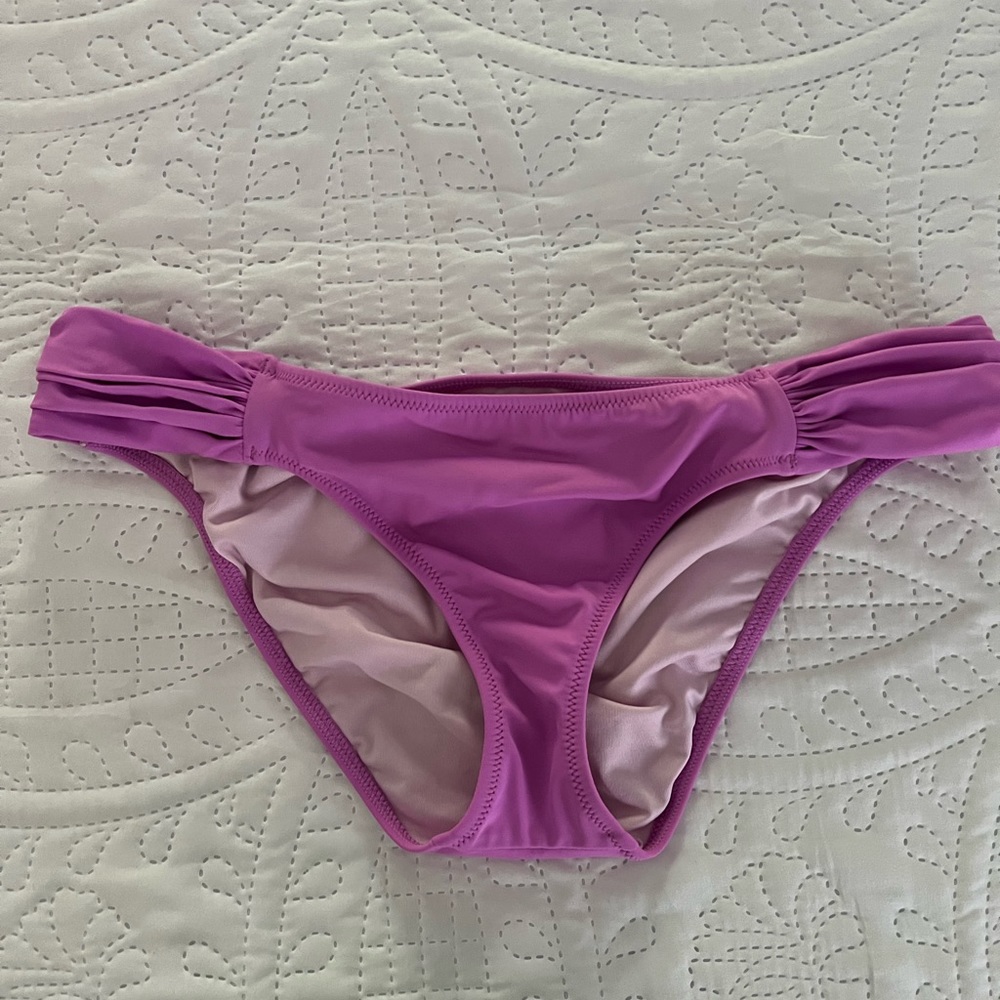 Victoria’s Secret Lavender Bikini Bottom S